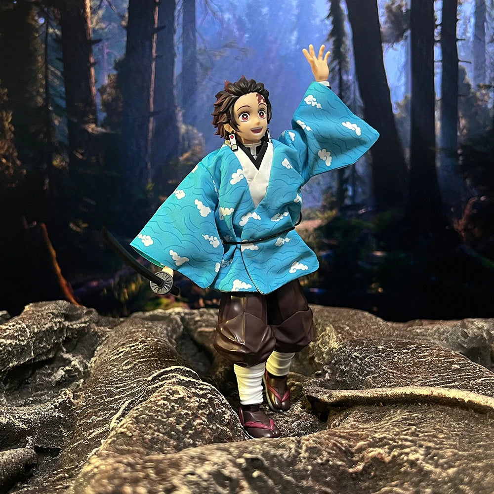 Demon Slayer Anime Shf Kamado Tanjirou Handmade Training clothes Built In Iron Wire Is Suitable for 1/12 Movable Humanoid Toy