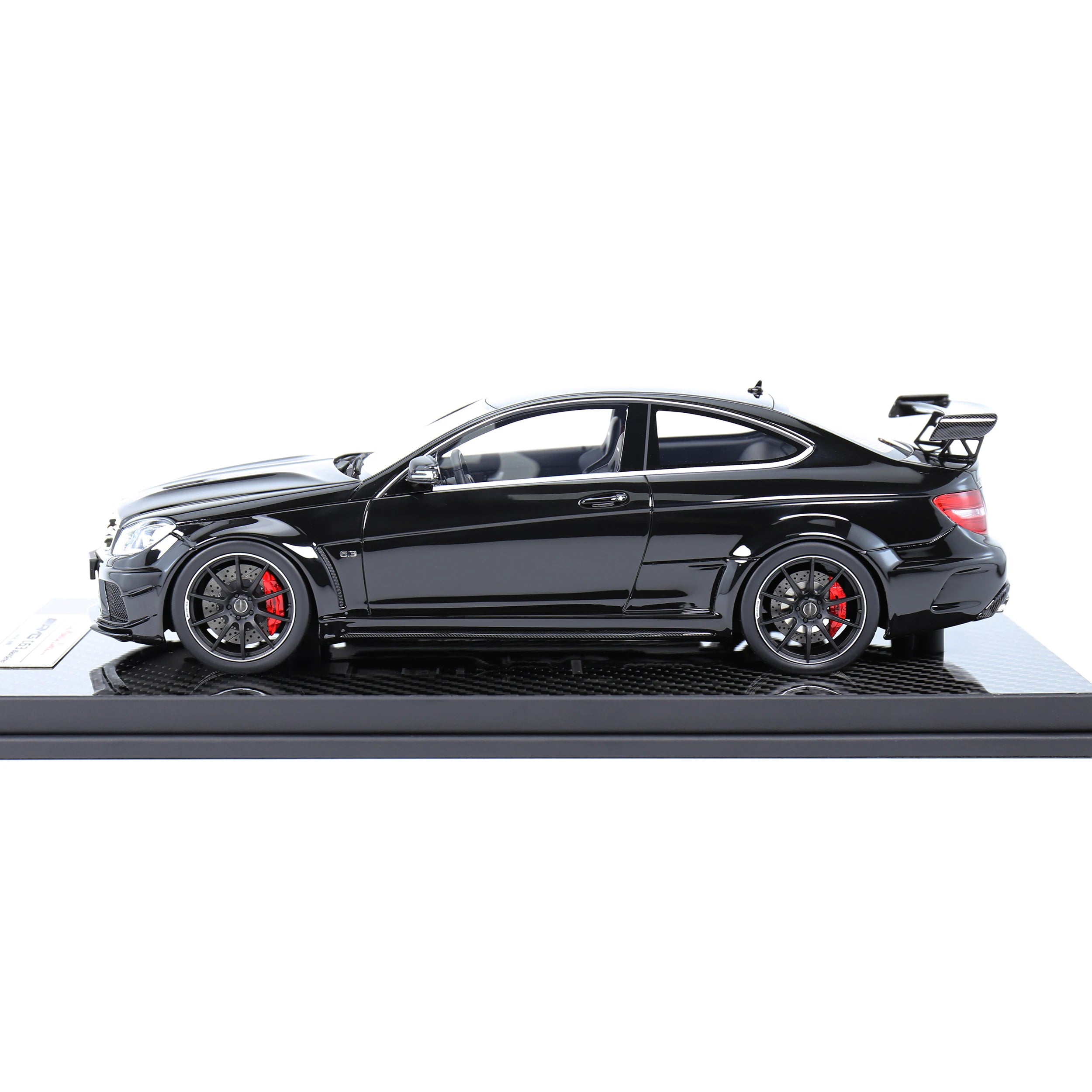 1/18  C 63 Black Series resin model Memory Line collectibles
