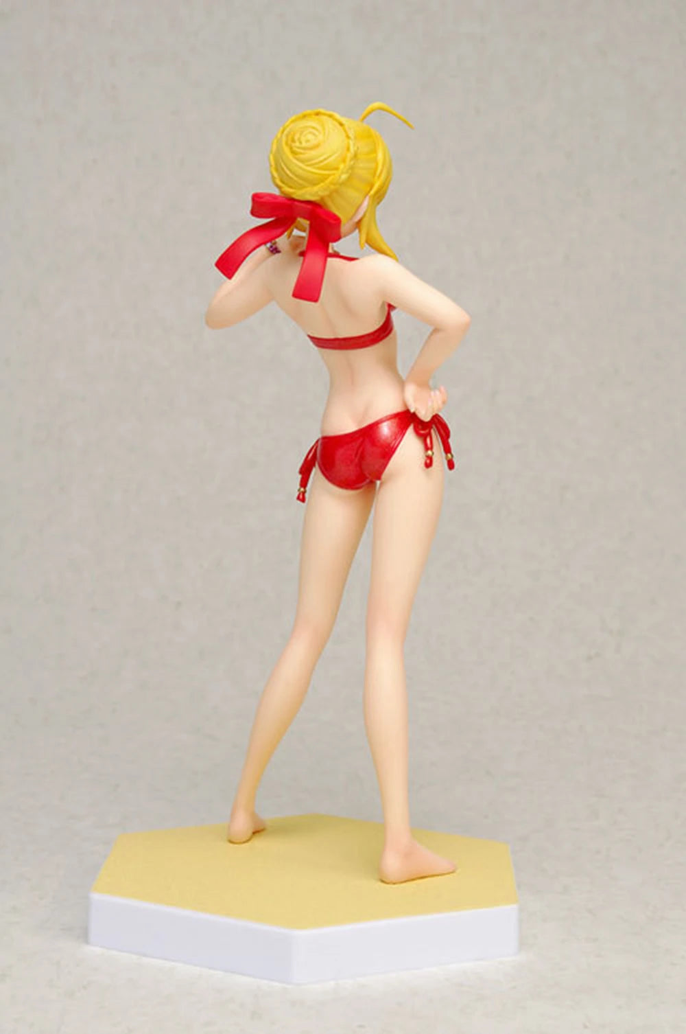 16cm Anime  Fate/stay Night Action Figure  Altria Pendragon Saber Ver Red Swimsuit Sexy Girl Figures Desktop Decorations Toys