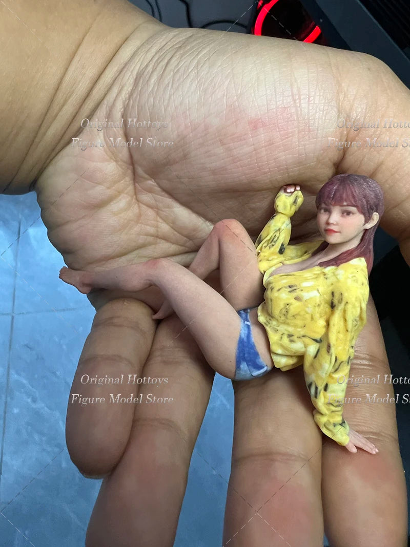 In Stock 1/16 Scale Women Soldier Beach Beauties Mini Sculpture Prop Full Set About 5cm Action Figure Doll Gifts Collection