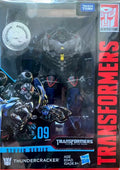 Original Hasbro Transformers Toy SS Studio Series SS09 SS-09 THUNDERCRACKER Anime Figure Toy Collection Gift