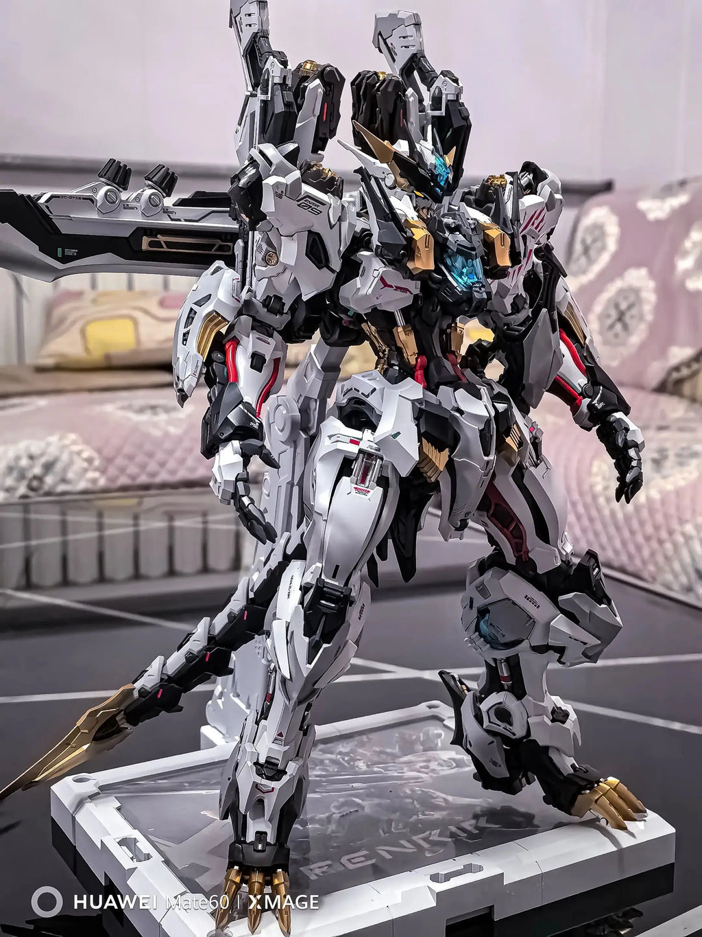 In Era+ Infinite Series Fenrir 1/72 Scale Plastic Model Kit, Original Mecha Collectible Building Model