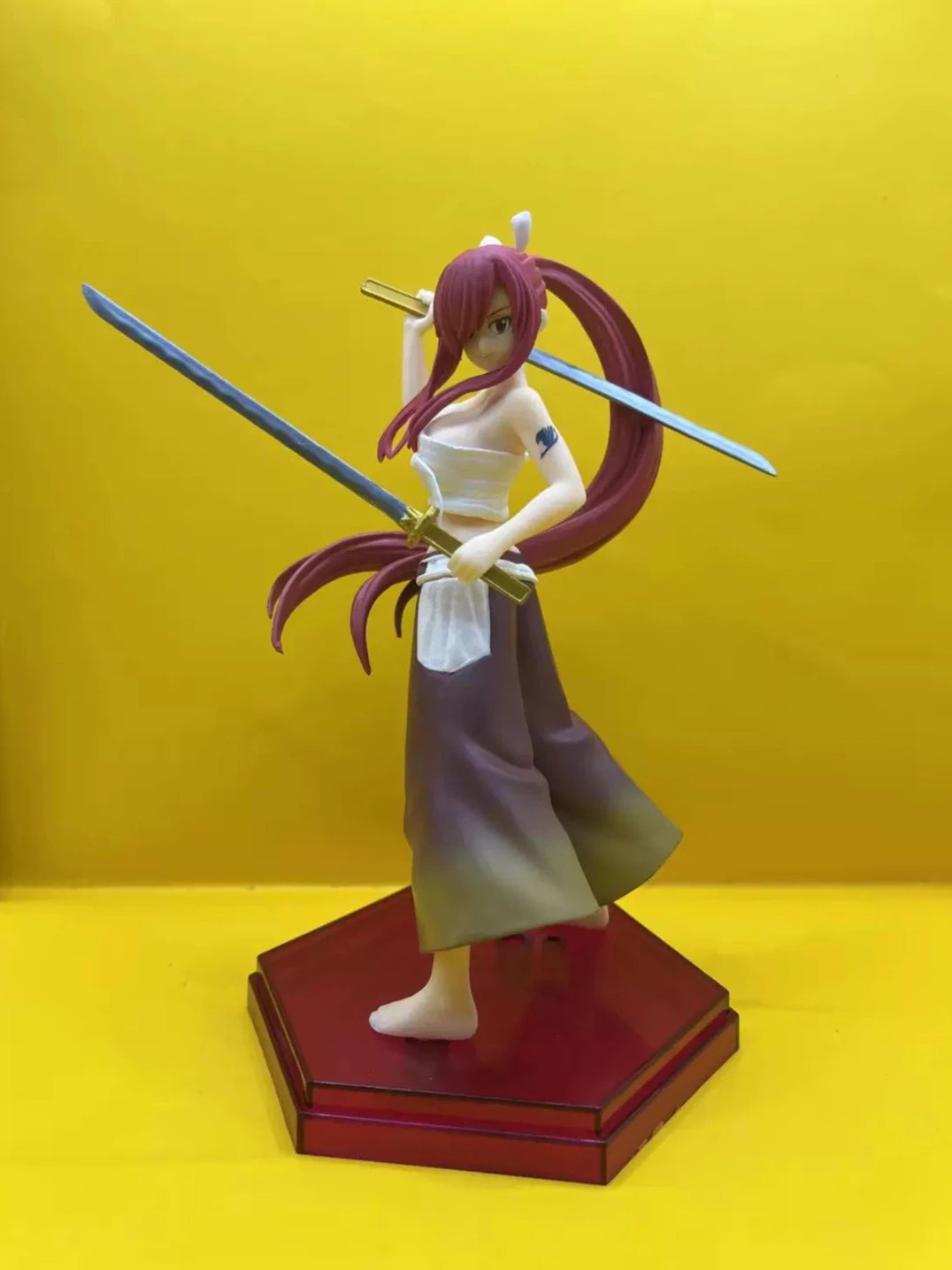 Fairy Tail Final Chapter Erza Scarlet Demon Sword Red Sakura Actionfigur - Bewegliches GSC POP PUP Modell Sammlerstück Weihnachtsgeschenk