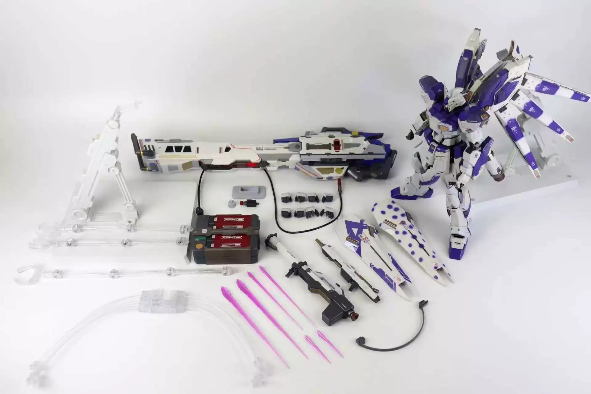 New Daban 8833 Ko Mb Hi-ν Action Figure Hi Nu Rx-93-ν2 1/100 Assembly Model Kit U.C.0096 Anime Figures Plastic Toy Birthday Gift