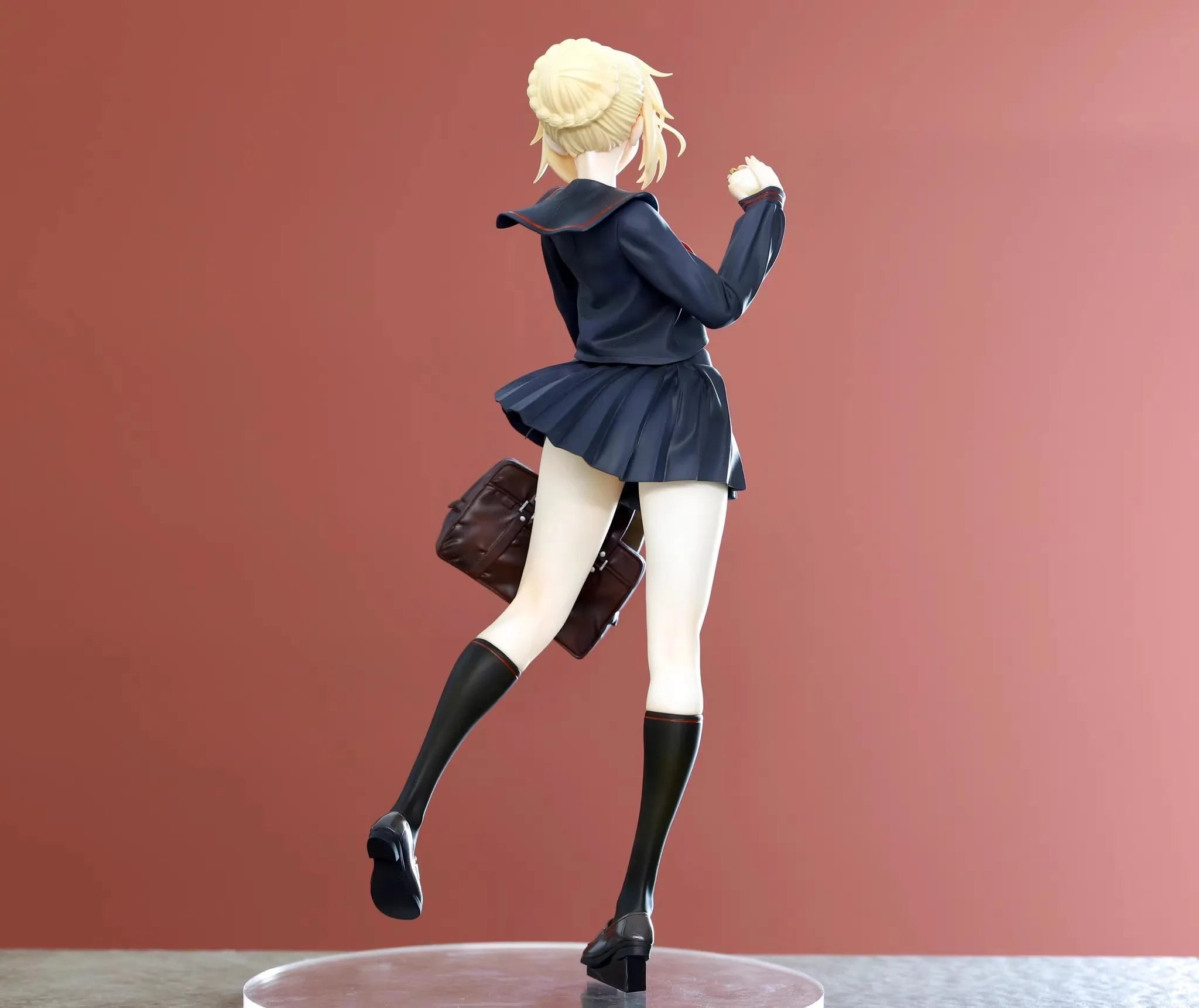 GK 1/6 Scale Anime Female WF2019s Burger King Fate Sabers School Uniform White Resion Model Unpainted Assemble DIY Toy