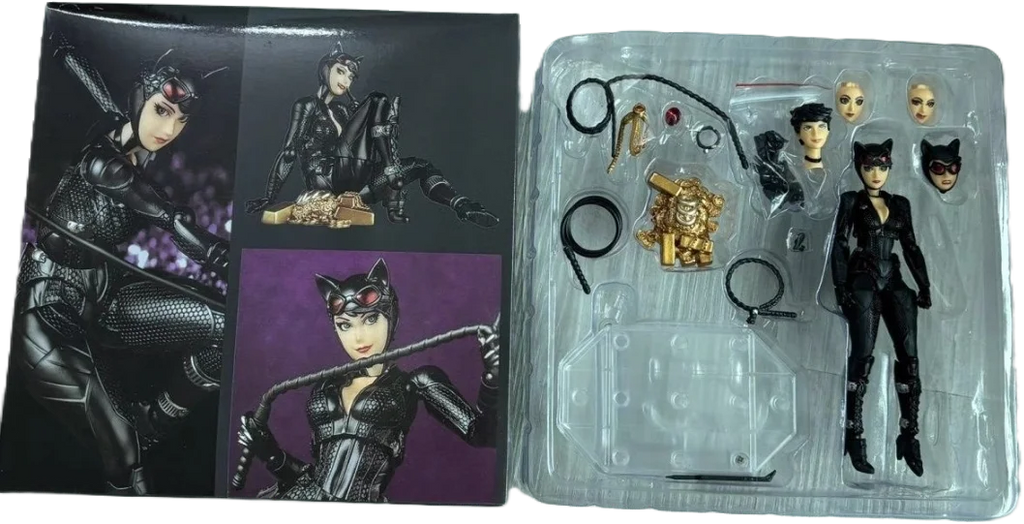 In Stock Arkahm Factory MAX Factory Catwoman Kaiyodo Revoltech YamaguchiFigurine Ko Model Action Figure Customized Gifts Toys