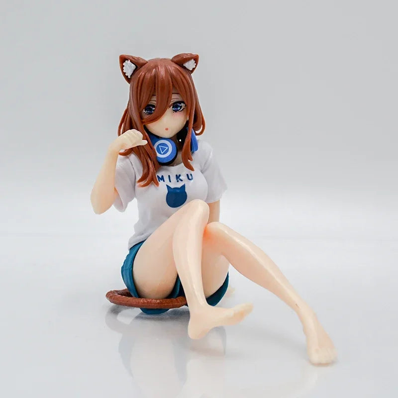 26cm The Quintessential Quintuplets Anime Girl Figure Miku Nakano Action Figure Ichika/Nino Nakano Figurine Model Doll Toys Gift