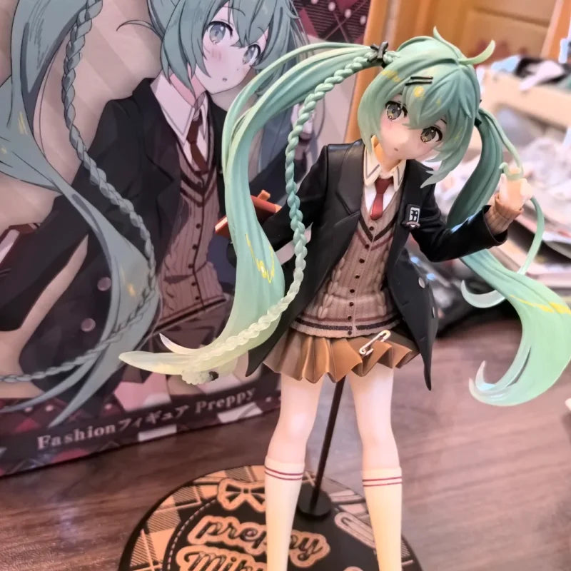 Оригинална фигурка Taito Hatsune Miku Preppy Ver Anime, модна Kawaii, колекционерска фигурка, гаражен комплект, играчка, подарък за рожден ден