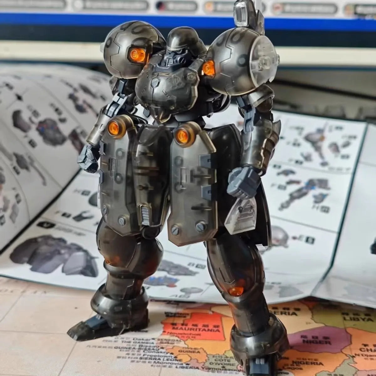 Sheik Mainland 1/144 ZI-Kron Plastic Model Kit German Military Action Figure High Articulation Mecha Toy Desk Ornament Boy Gift