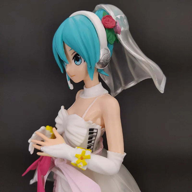 New Anime 23cm Hatsune Miku Kawaii Virtual Singer Miku Manga Statue white wedding dress girl PVC Action Figure Collectible Toy