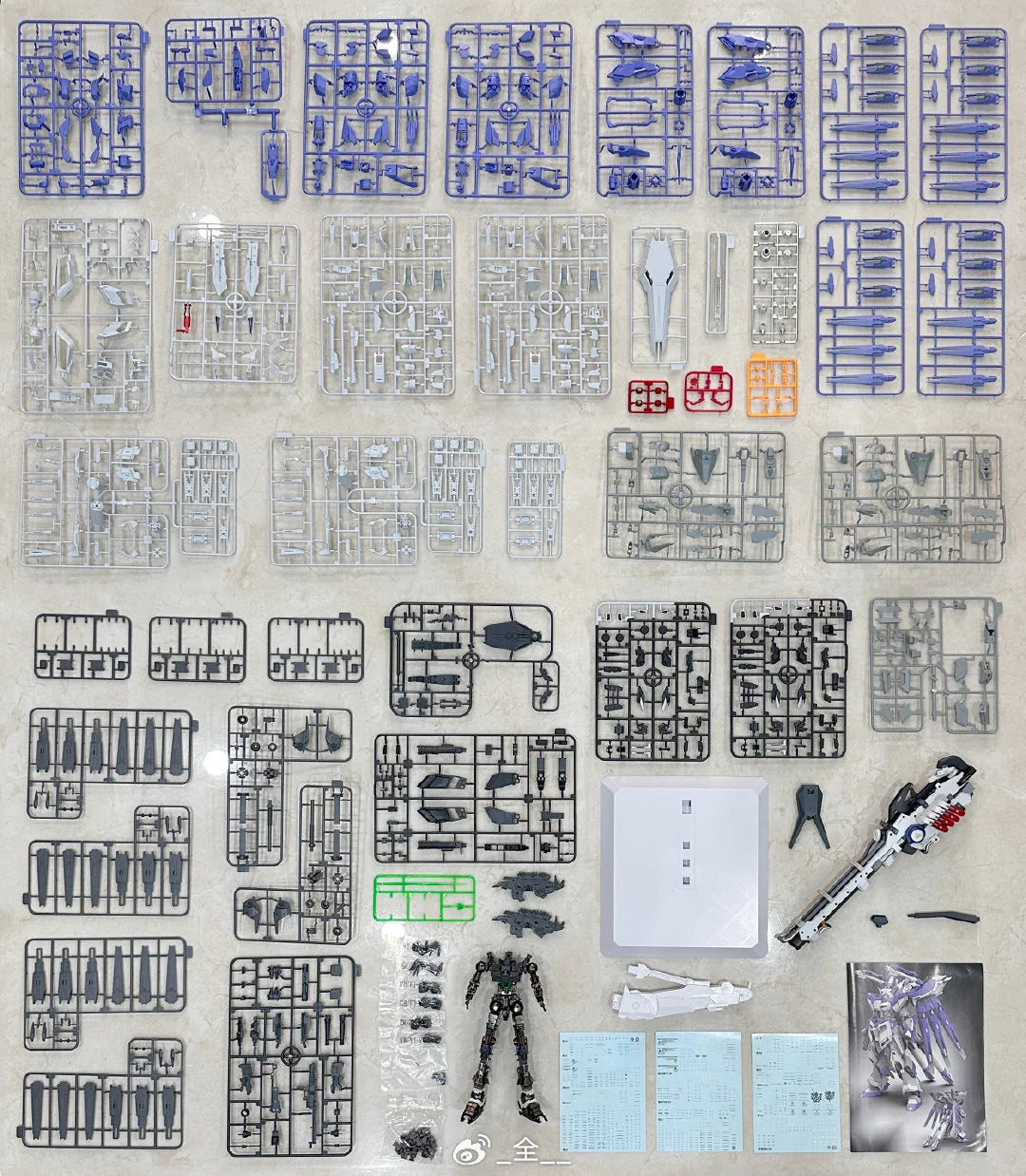 In Stock V-TIGER VT01 Hi-V 1/100 Assembly Model Toys RX-93-v2 YUJIAOLAND Hi-V GK Pre-coating Alloy skeleton model The 2/3 batch