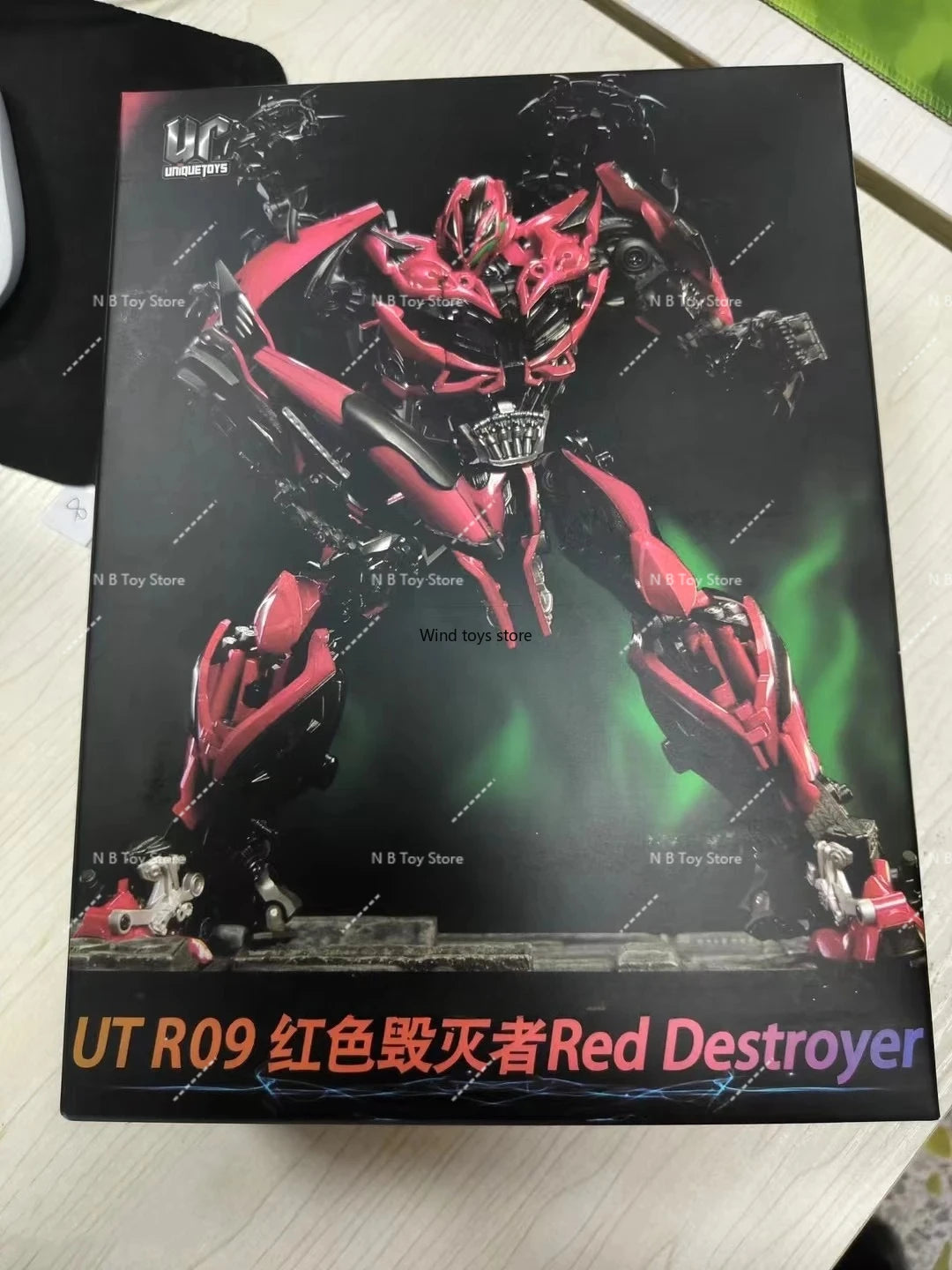 In Stock UniqueToys UT-R09 Stinger Red Destroyer MPM Alloy Action Figure Robotic Toy Collect Gifts