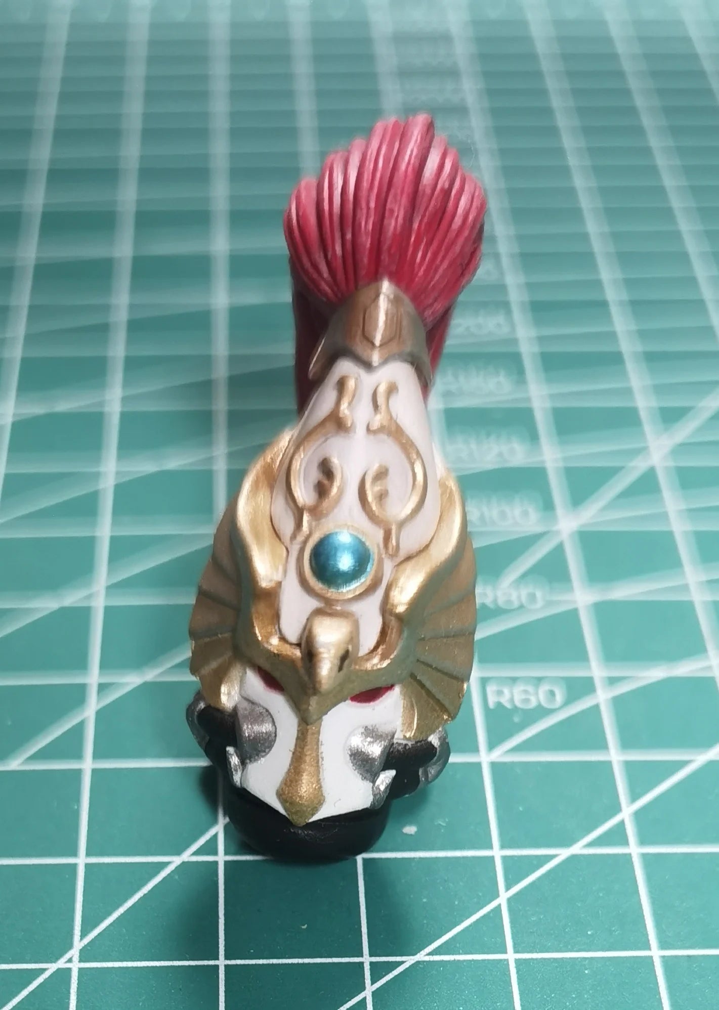 JOYTOY Warhammer 1/18 Actionfiguren Adeptus Custodes Solar Watch Custodian Guard Vexilus Praetor Modell Toy Boy Geschenke 3,75 Zoll