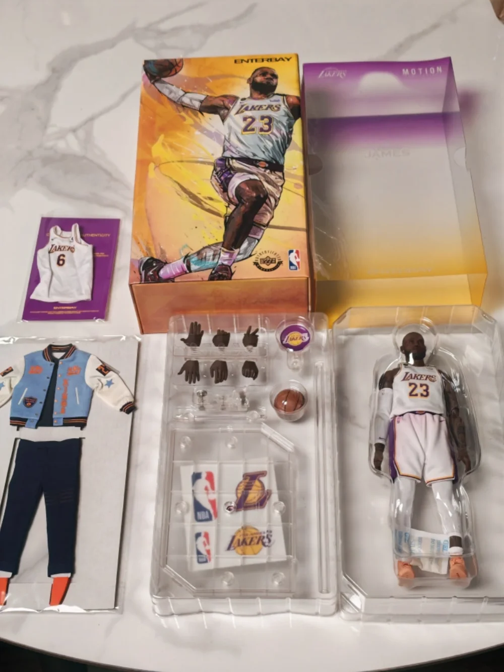 Original 1\9 Basketball Star Lebron James Enterbay Mobile Doll Series Action Figure Model Toys Movable Model Kit Lovers Boy Gift