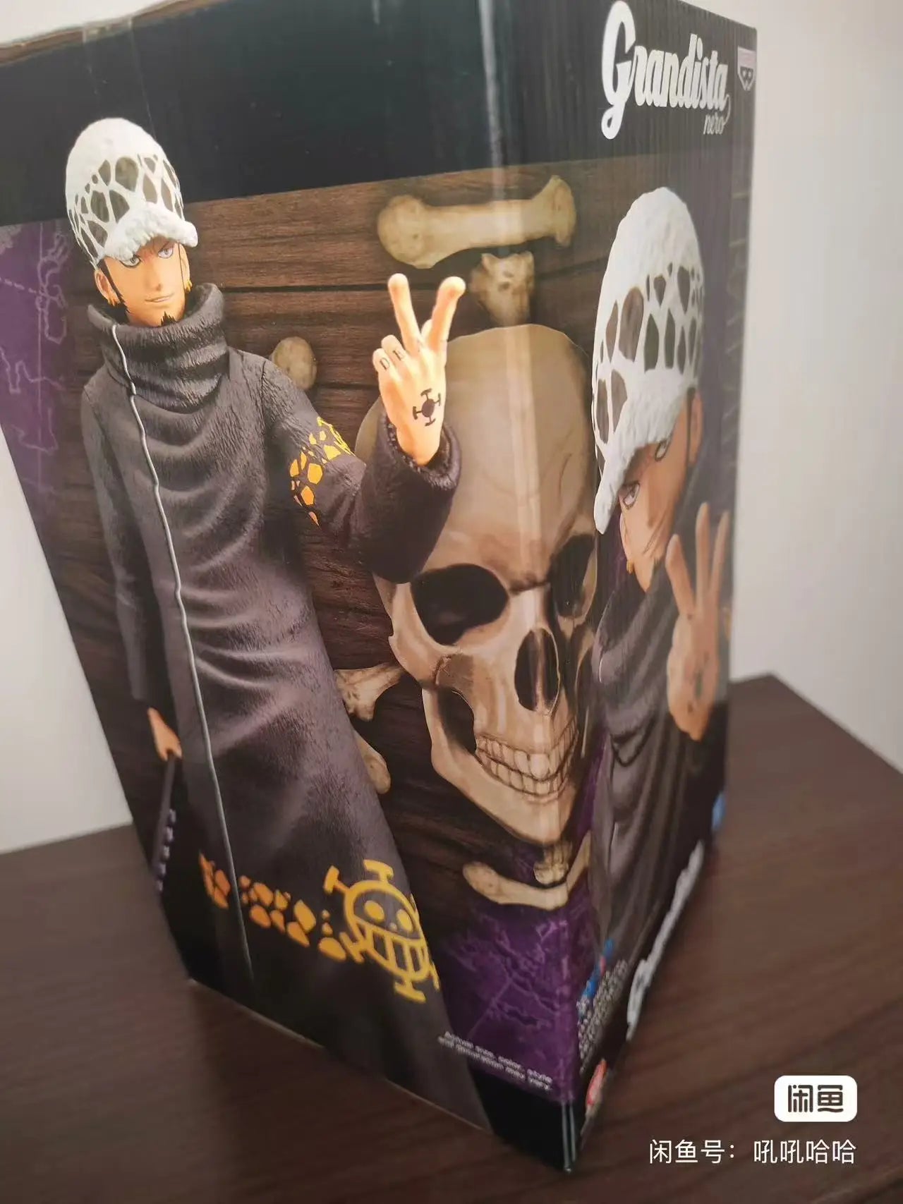 In Stock Bandai Original Banpresto One Piece Trafalgar D Water Law Action Figure Model Doll Brand New Boxed Toys Model Garage