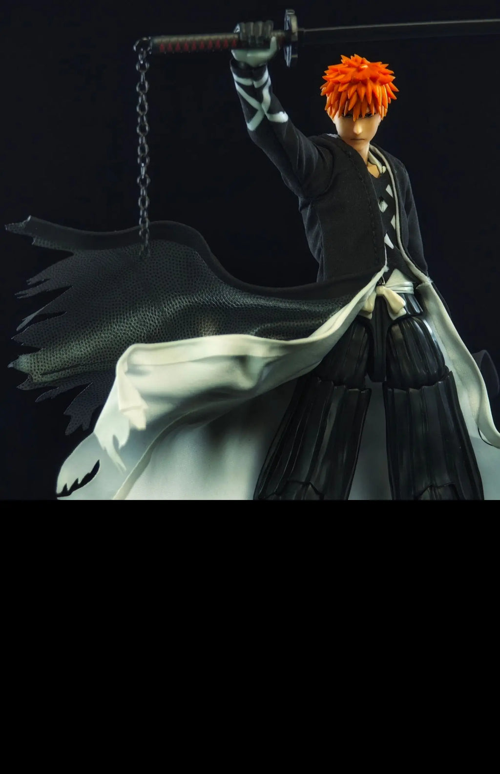Auf Lager shf 1/12 Maßstab Japanische klassische Anime-Rolle Kurosaki Ichigo Doppelschicht-Windjacke-Modell für 6-Zoll-Actionfiguren-Körper