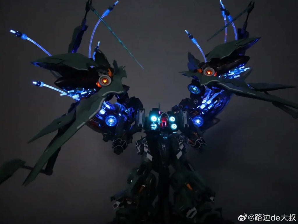 1/100 NZ-666 Kshatriya Assembly Model Kit Osiris Aerial Dominator Luminous Lamp Action Figures Plastic Model Toys Christmas Gift