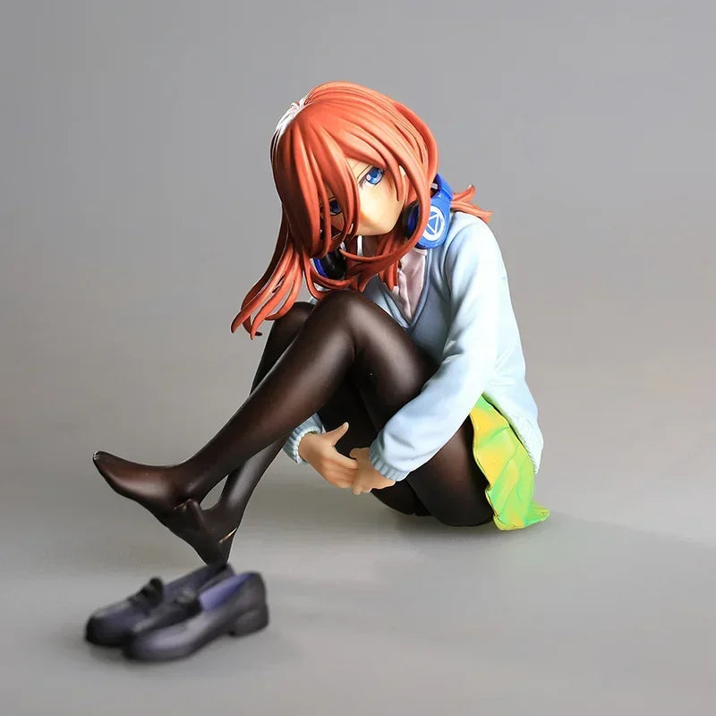 26cm The Quintessential Quintuplets Anime Girl Figure Miku Nakano Action Figure Ichika/Nino Nakano Figurine Model Doll Toys Gift