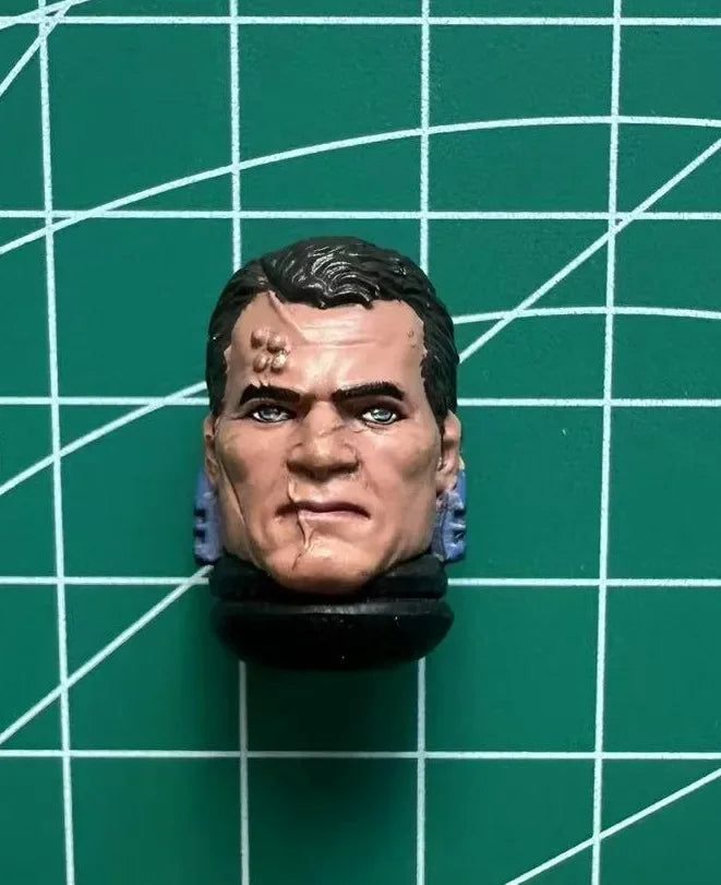 JOYTOY Warhammer 40K 1/18 Екшън фигурки Uitramarines лейтенант Титус Модел играчка момче подаръци 3.75 инча