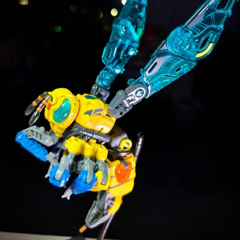 52TOYS BEASTBOX BB-38 Blast Hornet Deformable Robot Action Figure Transformation Toy Collectible Mecha Model Gift for Boys Fans