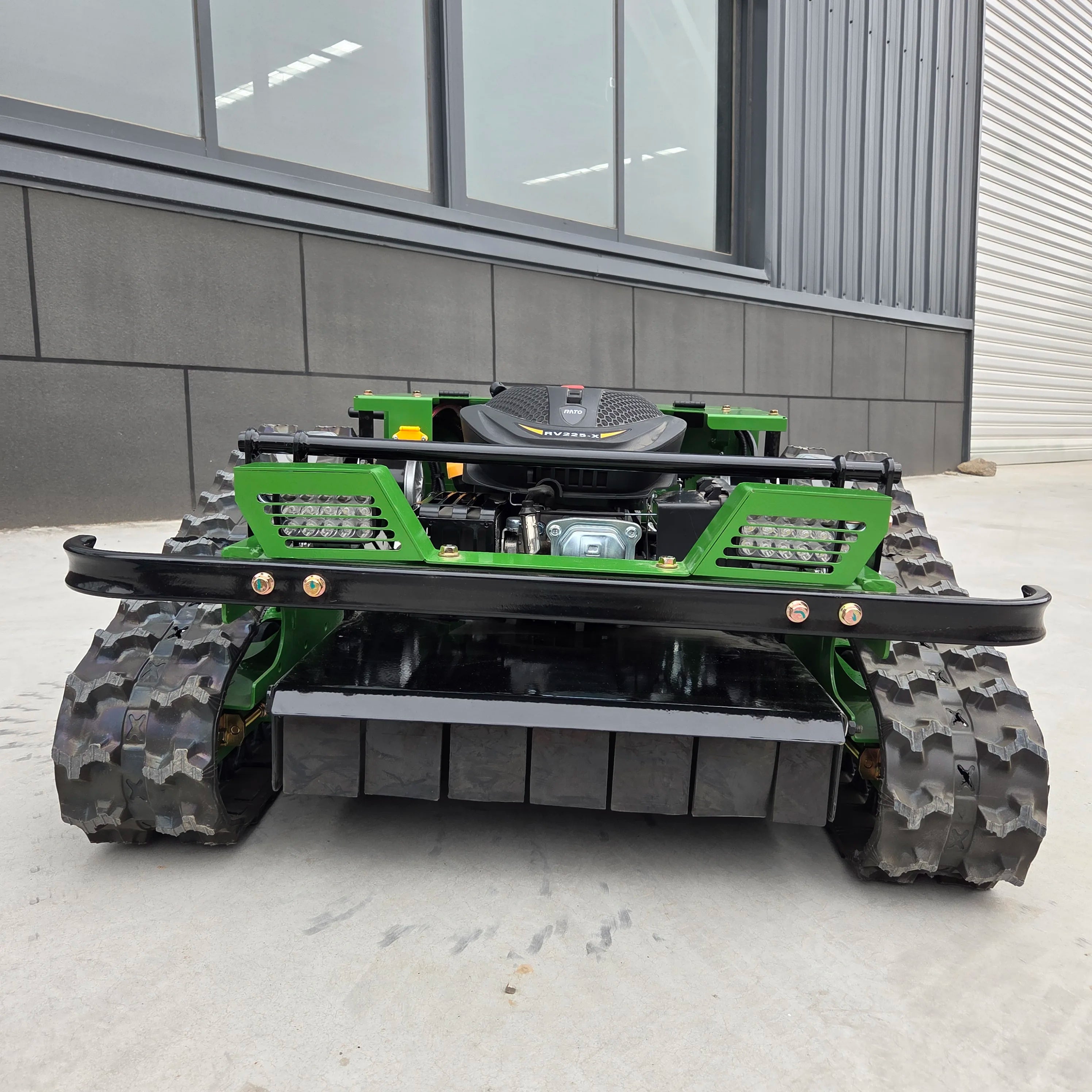 Hot sale Black Warrior intelligent remote control lawn mower Euro 5/EPA crawler high efficiency and high quality machine