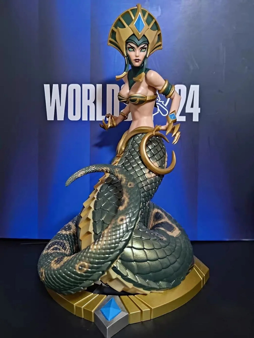 League Of Legends Game Figure The Piltover Enforcer Vi Jinx Medium Sculpture Action Figure Model Car Decor Collectible Gift Toys