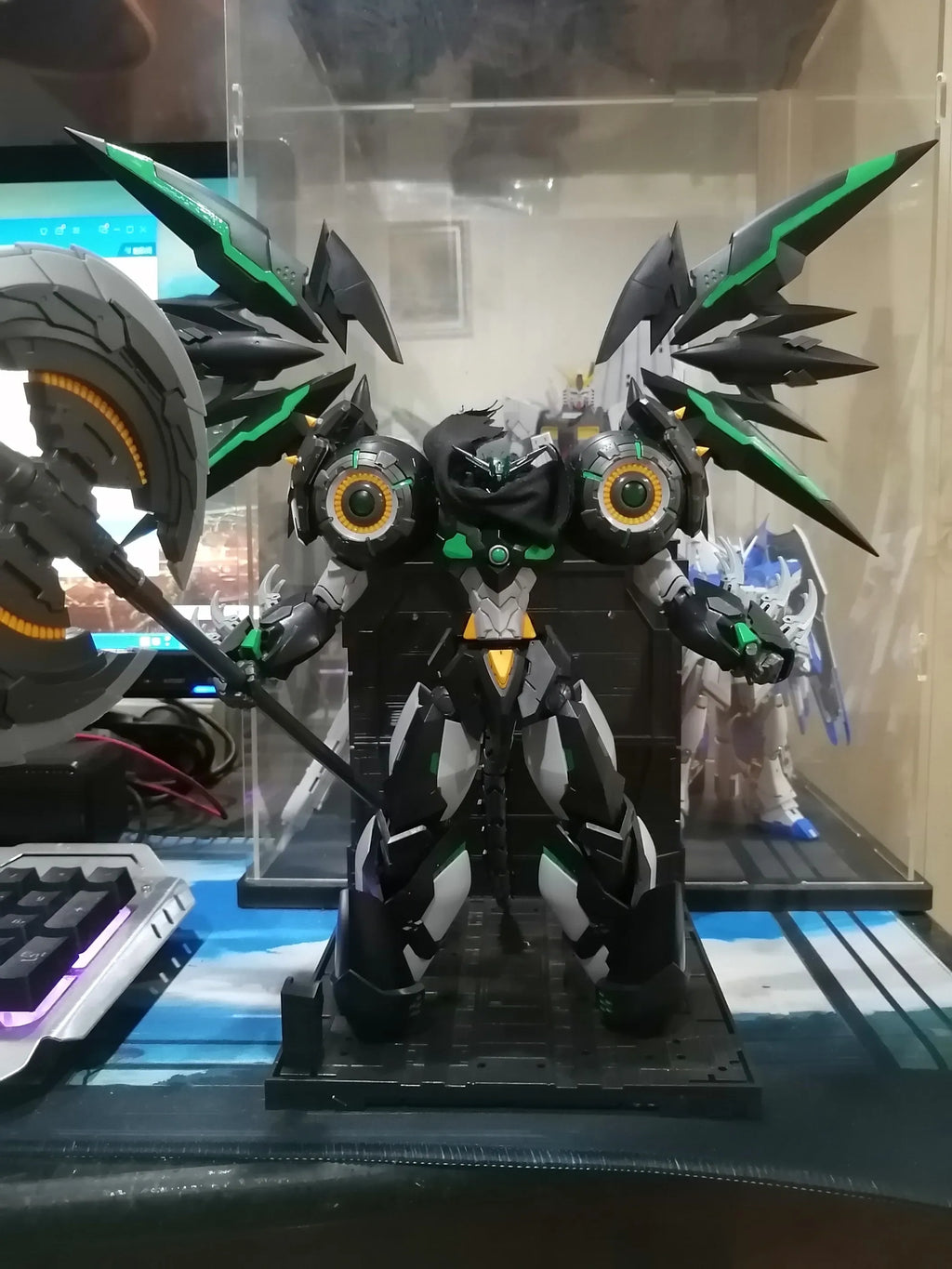NEW In Stock MJH Sentinel Getter Black Model MG 1/100 Getter Emperor Action Figure Robot Toys With Box Kit Cape Tail