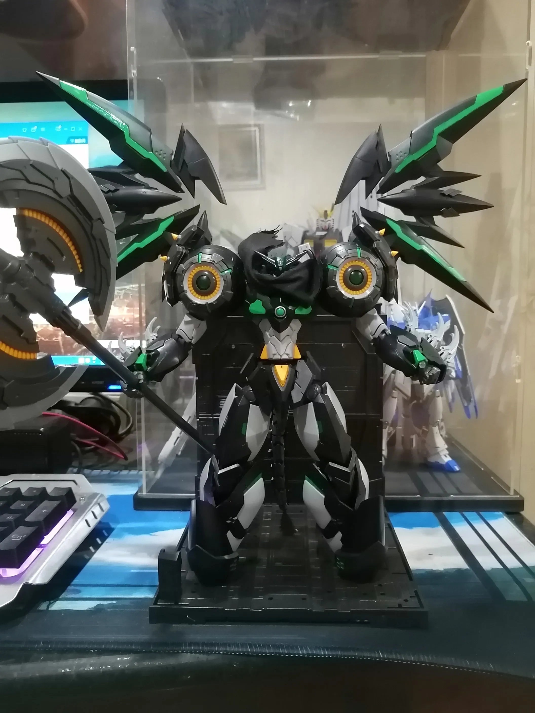 NEW In Stock MJH Sentinel Getter Black Model MG 1/100 Getter Emperor Action Figure Robot Toys With Box Kit Cape Tail