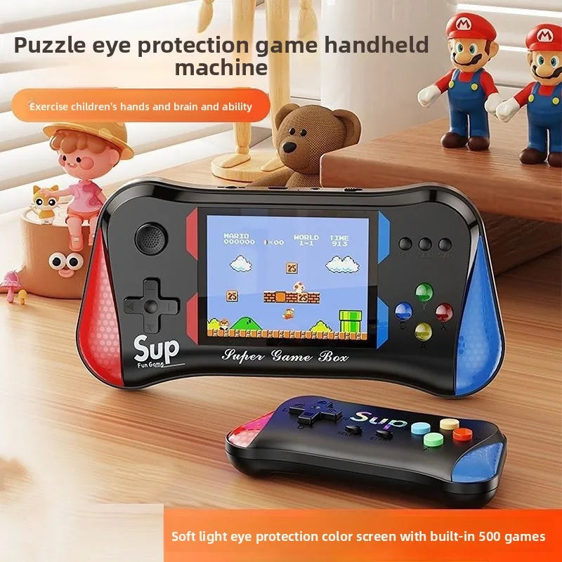 Die x7m Handheld-Farbbildschirm-Spielekonsole bietet 500 brandneue, Retro- und klassische Spiele für Kinder