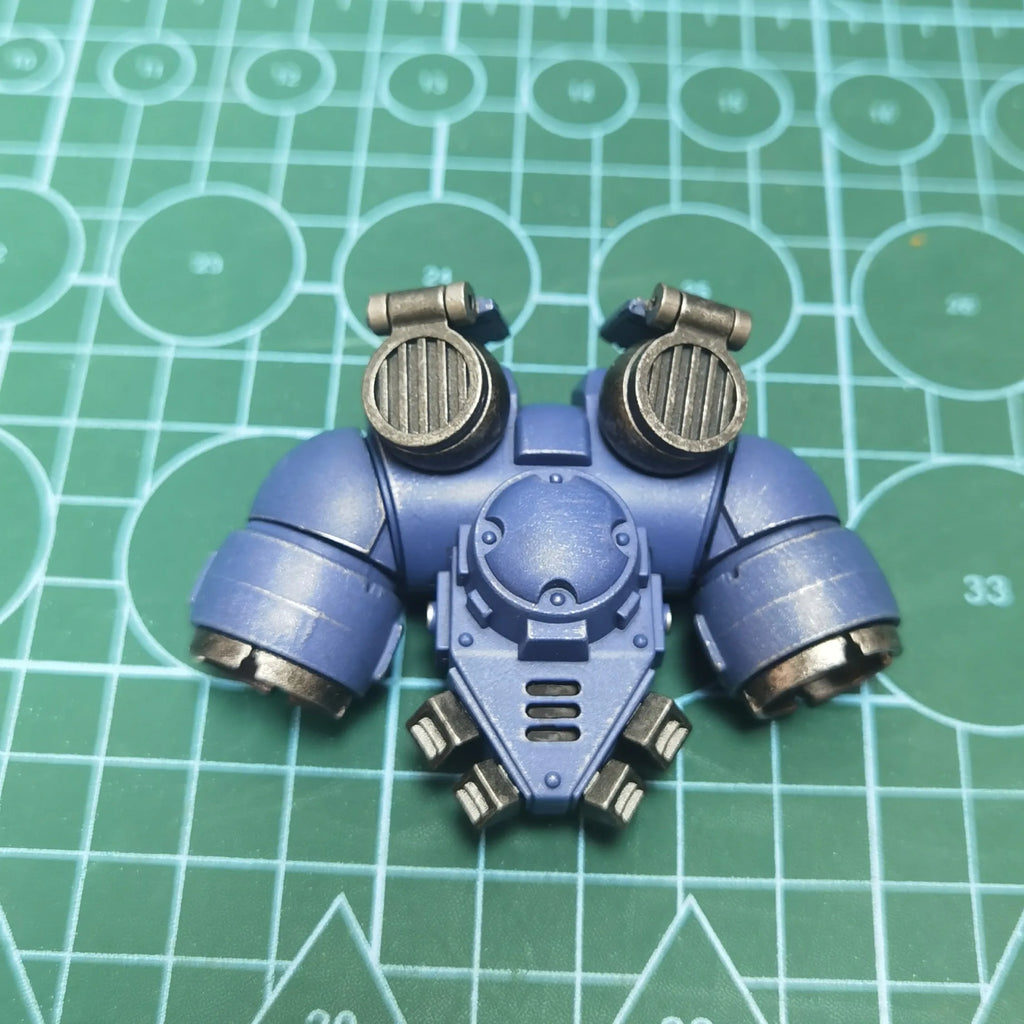Joytoy Warhammer 1/18 Action Figures Ultramarines Lieutenant Titus-Collectors Edition Model Toy Boy Gifts 3.75inch