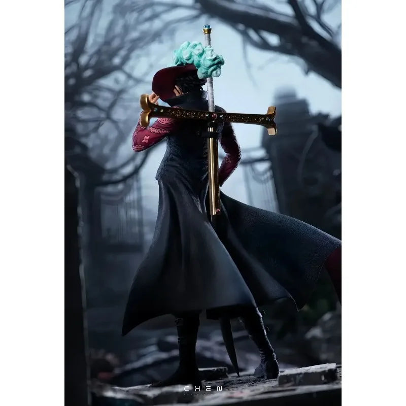 New 28cm ONE PIECE Anime Figures Dracule Mihawk Figures Eagle Eye Display PVC Model Statue Collectible Decoration Boys Toy Gifts