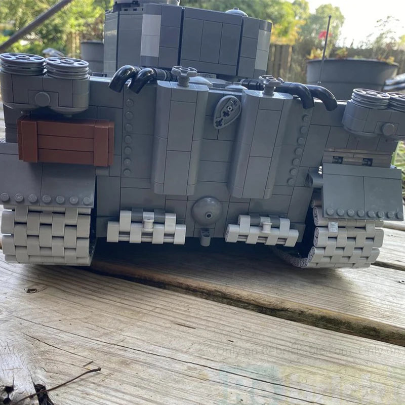 Germany Armed Forces Famous Tiger 1 Heavy Tank Model Building Blocks Advanced Military Vehicles Technology Bricks Kid Xmas Toys