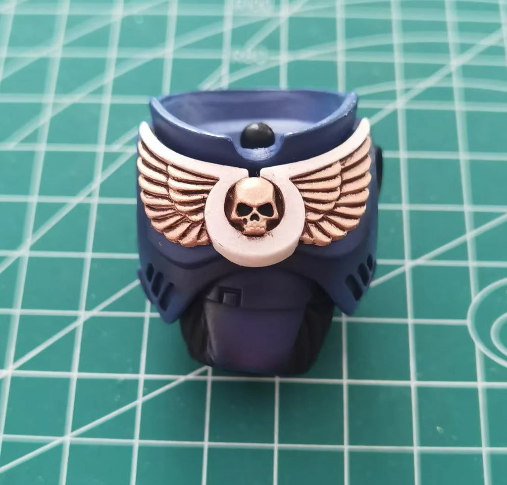 【На склад】 JOYTOY Warhammer 40K 1/18 Екшън фигурка Ultramarines Primaris Captain Model Toy Boy Подаръци 3.75 инча