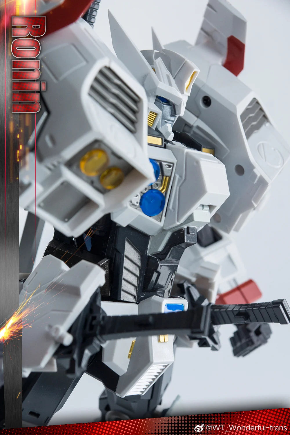 NEW Transformation Wonderful Trans WT01 WT-01 RONIN White Drift Robot Masterpiece Action Figure Toys With Box