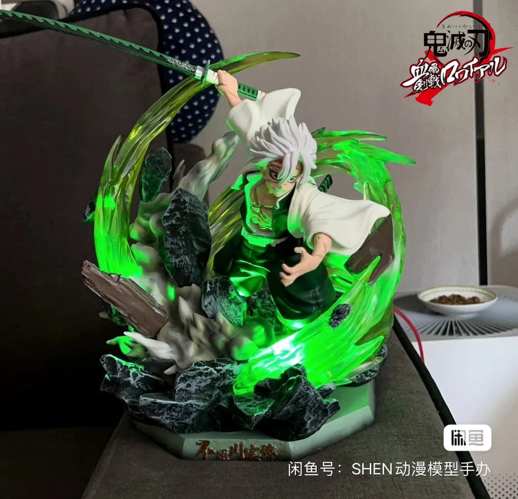Dämonentöter-Figur Gk Shinazugawa Sanemi Windsäule Leuchtendes PVC 30 cm Actionfigurensammlung Stehendes Modell Spielzeug Puppengeschenke