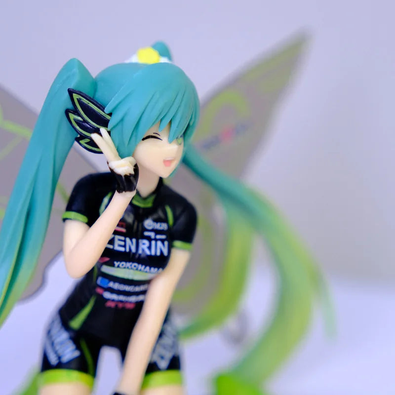 New Anime Beautiful Butterfly Hatsune Miku Action Figure Anime Collectible GK Model Children Kawaii Kids Friends Birthday Gift