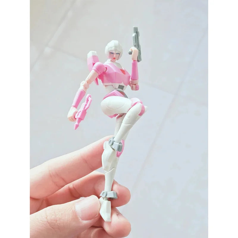 AAE First Wave Arcee Transformers Figure, ABS Material, Ultra-poseable, 15cm Tall, G1 Classic, for Fans & Kids