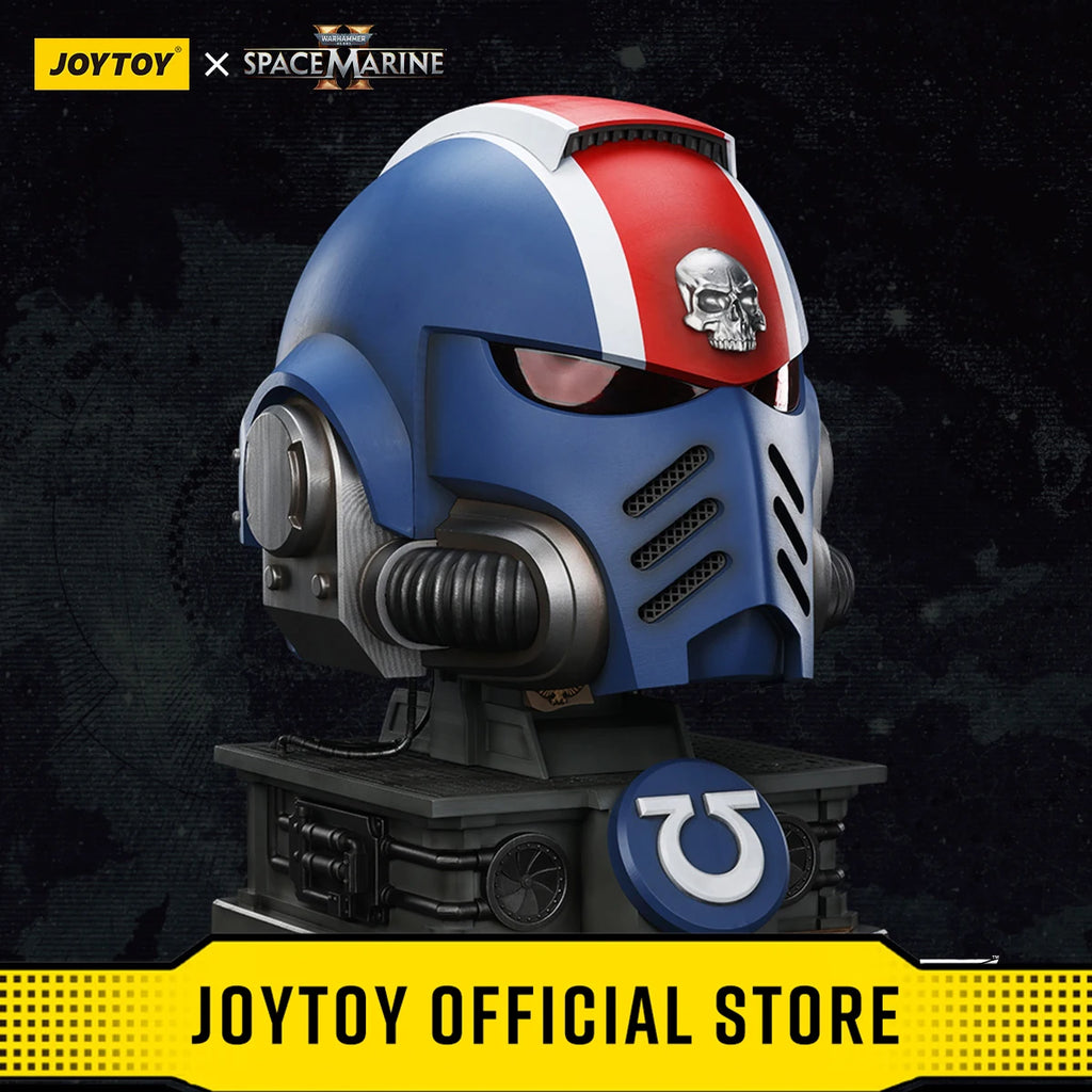 JOYTOY Warhammer 1/1 Action Figures Ultramarines Lieutenant Titus' MKX Helmet & Display Stand