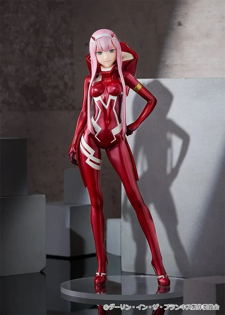 Darling in the FranXX Zero Two 1/7 02 Battle Suit Standing Action Figure 23CM PVC Anime Posture Scene Model Toy Collection Gift