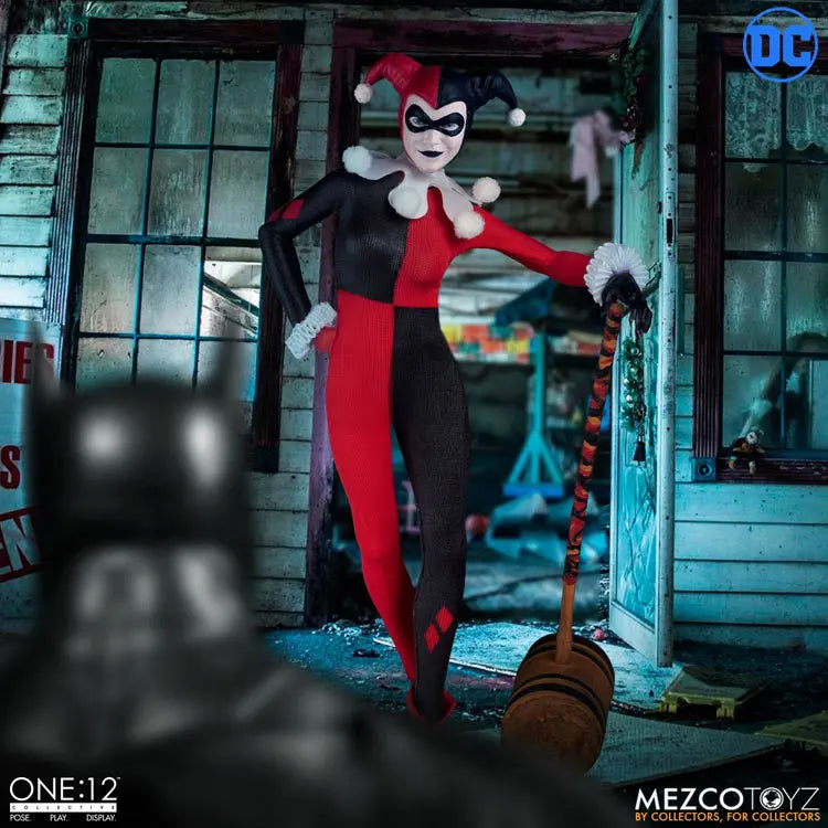 In Stock Original Mezco ONE:12 Batman Arkham Harley Quinn Character Model Toy Gift Collection