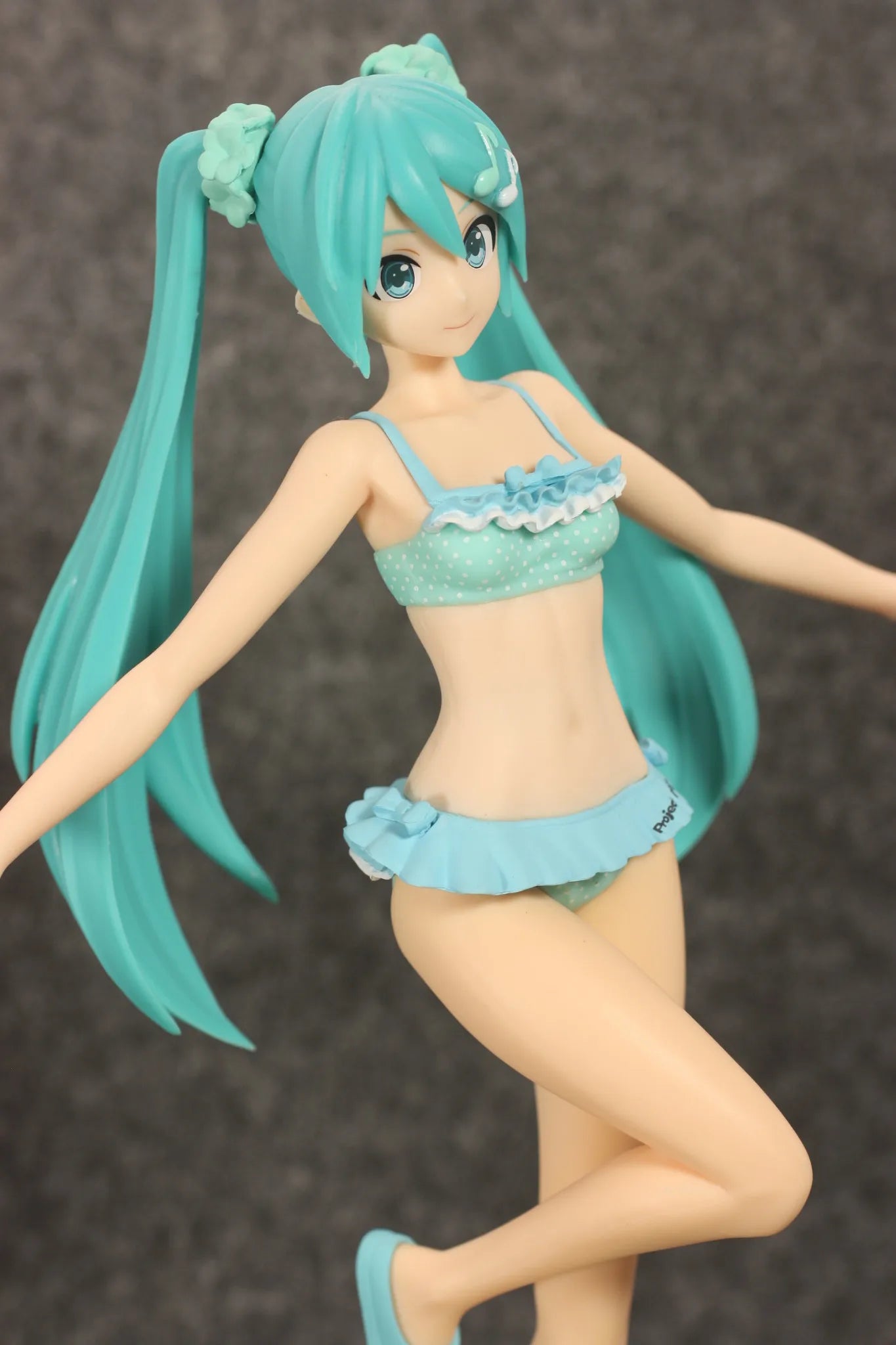 23CM Anime Hatsune Miku Figure Arcade Future Tone Swimsuit Gradient Resort Model Toy Gift Collection Aciton Figure PVC