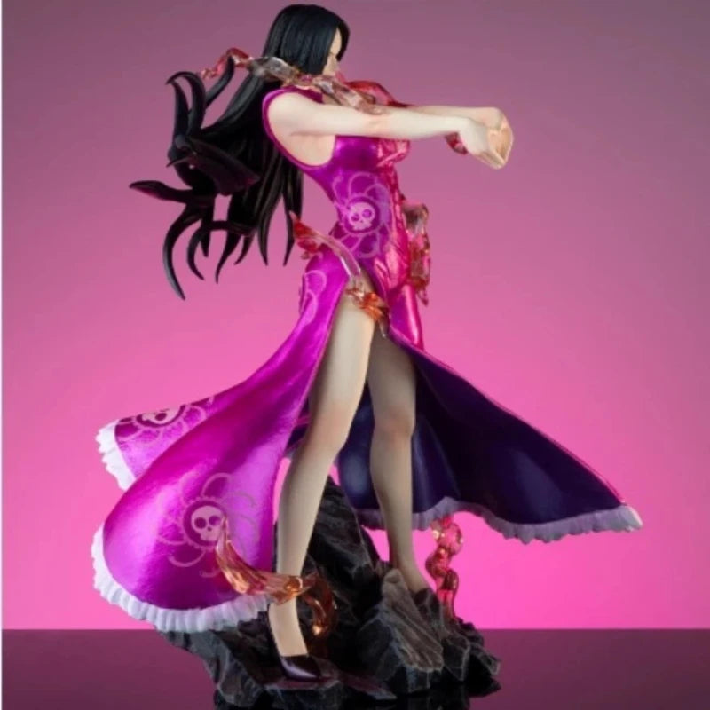 One Piece 24см Boa Hancock Аниме герой Модел GK Екшън фигурки Сърце Знак Статуя Периферна играчка Настолен орнамент Момче Подарък
