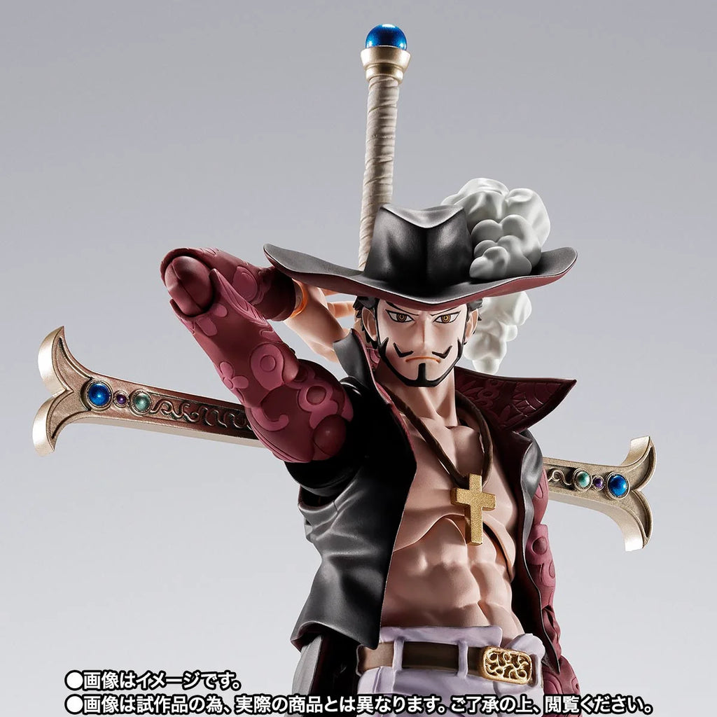 Original BANDAI S.H.Figuarts ONE PIECE DRACULE MIHAWK Anime Figure Toys PVC Model Collection Movable Action Figurine