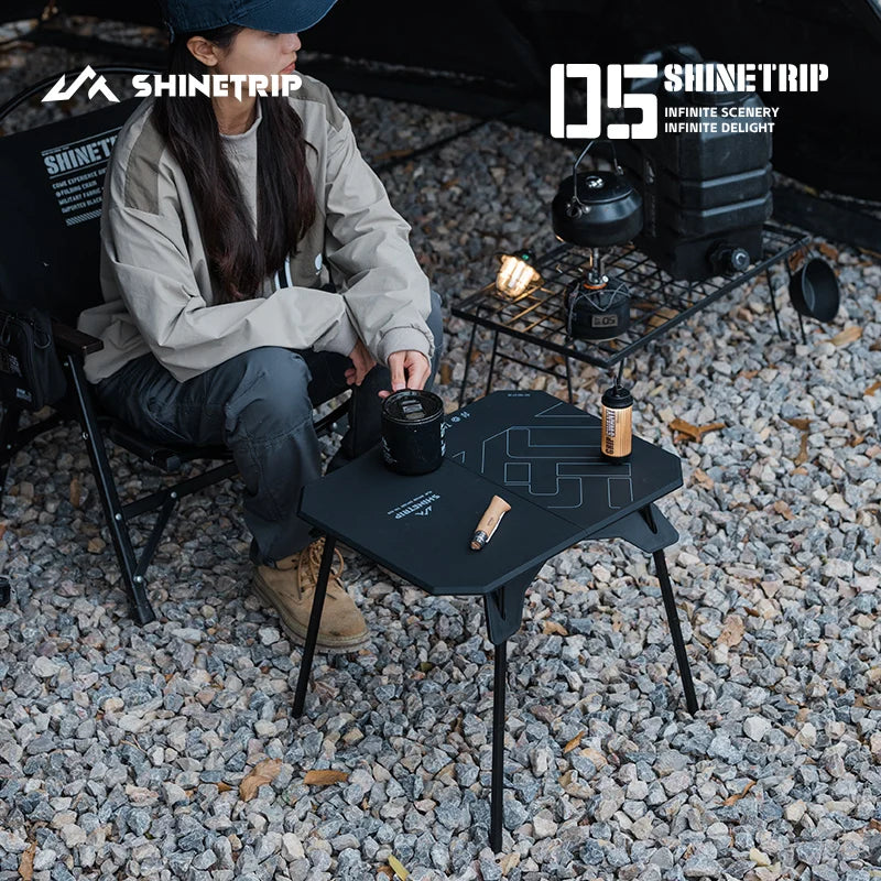 ShineTrip серия 05, ултралека маса с двойно предназначение, за къмпинг на открито, преносима маса, сгъваема, с алуминиева стойка и коремни мускули.
