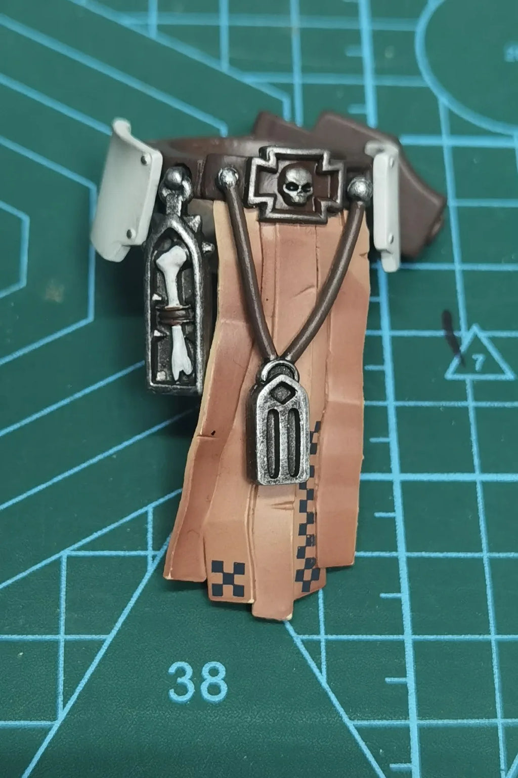 [НАЛИЧНОСТ] JOYTOY Warhammer 40K Екшън фигурки 1/18 Мащаб Dark Source Space Marines Бели консули Капитан Месиний Модел играчки