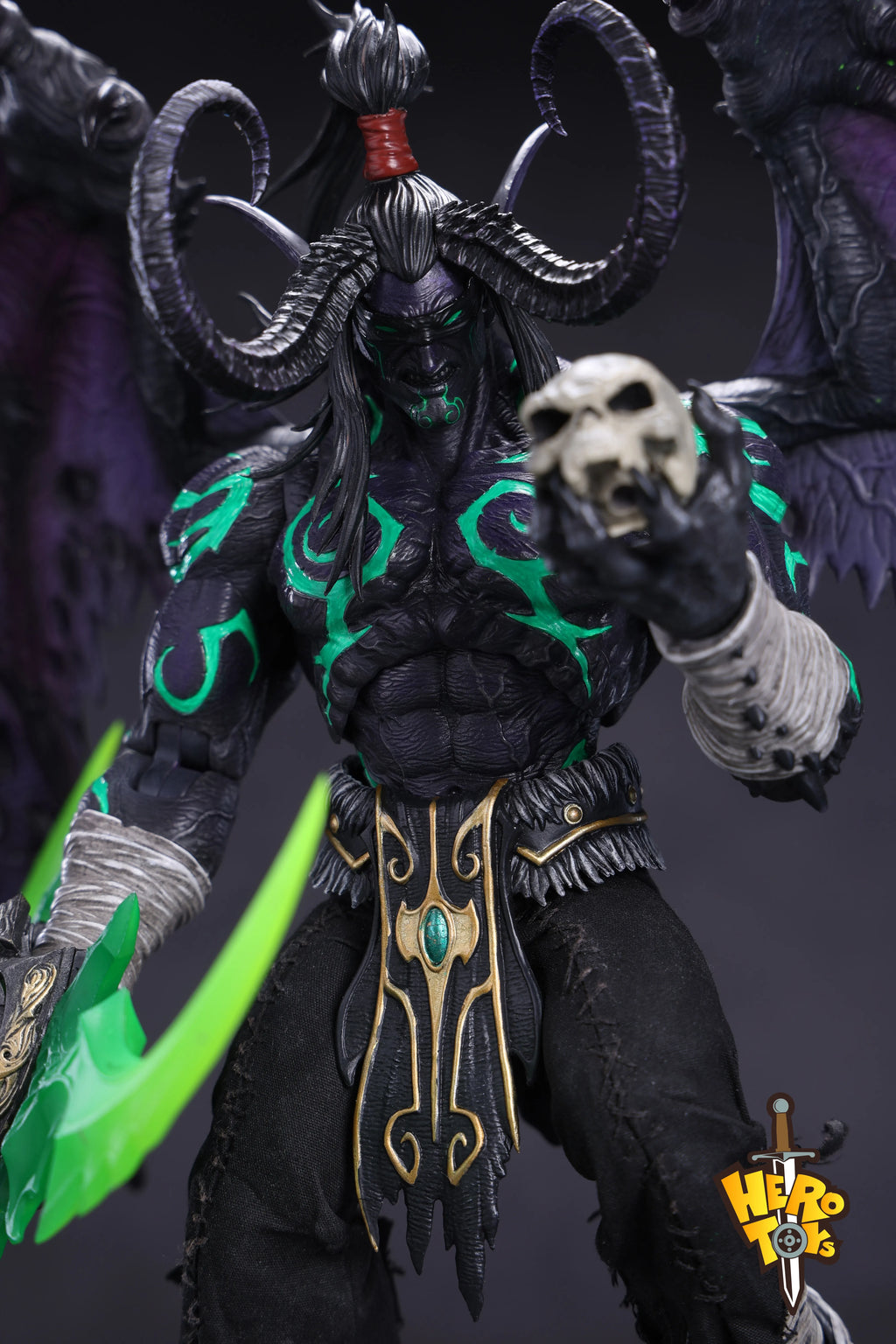 HERO TOYS 1/10 Scale Male Soldier Demon Hunter Black Illidan Stormrage Full Set About 24Cm Action Figure Collectible Model Toys