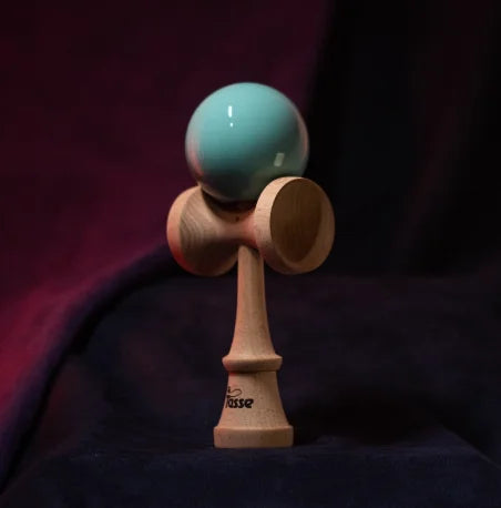 Kendama Tasse Schwert Jade Tasse TA Serie Profi Anfänger Schwertball Spielzeug für Anfänger Jonglierspiel im Freien Sportball