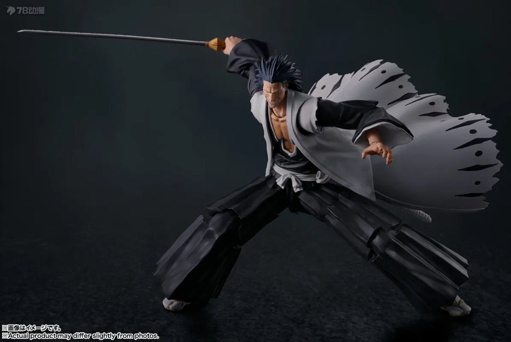 Bandai Original SHF BLEACH Ichigo Kurosaki Toushiro Hitsugaya Byakuya Kuchiki Kenpachi Zaraki Renji Abarai Anime Figur Modell Spielzeug