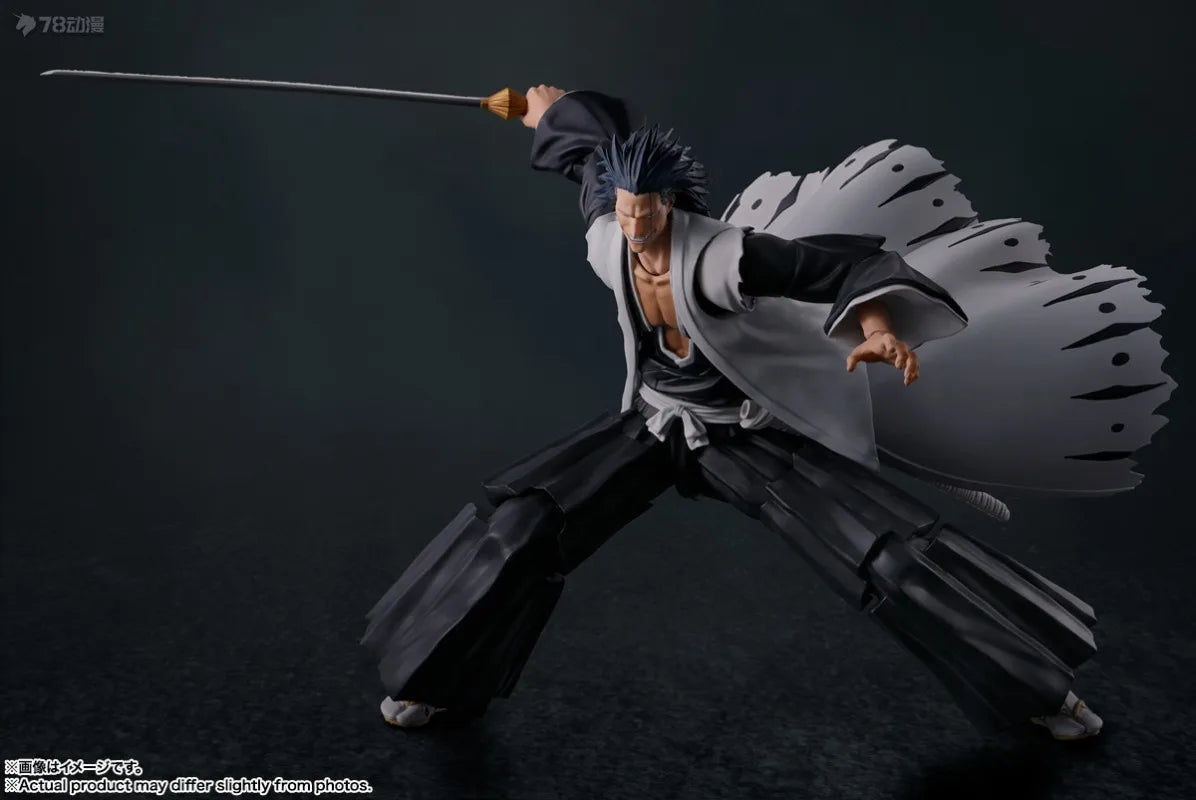 Bandai Original SHF BLEACH Ichigo Kurosaki Toushiro Hitsugaya Byakuya Kuchiki Kenpachi Zaraki Renji Abarai Anime Figur Modell Spielzeug