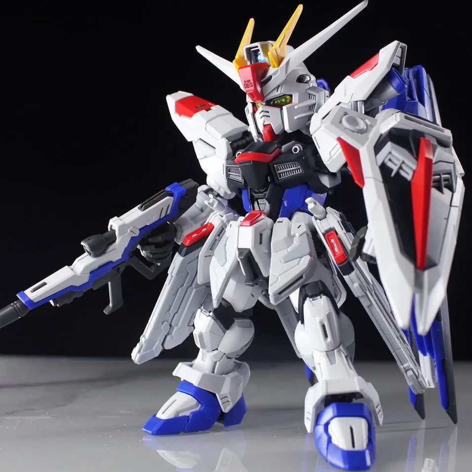 MGSD Freedom ZGMF-X10A Bauen Sie die Modell-Actionfiguren zusammen, Kinderspielzeug, Schreibtischdekoration, Geschenk, Sammlerstück mit Halterungsaufkleber